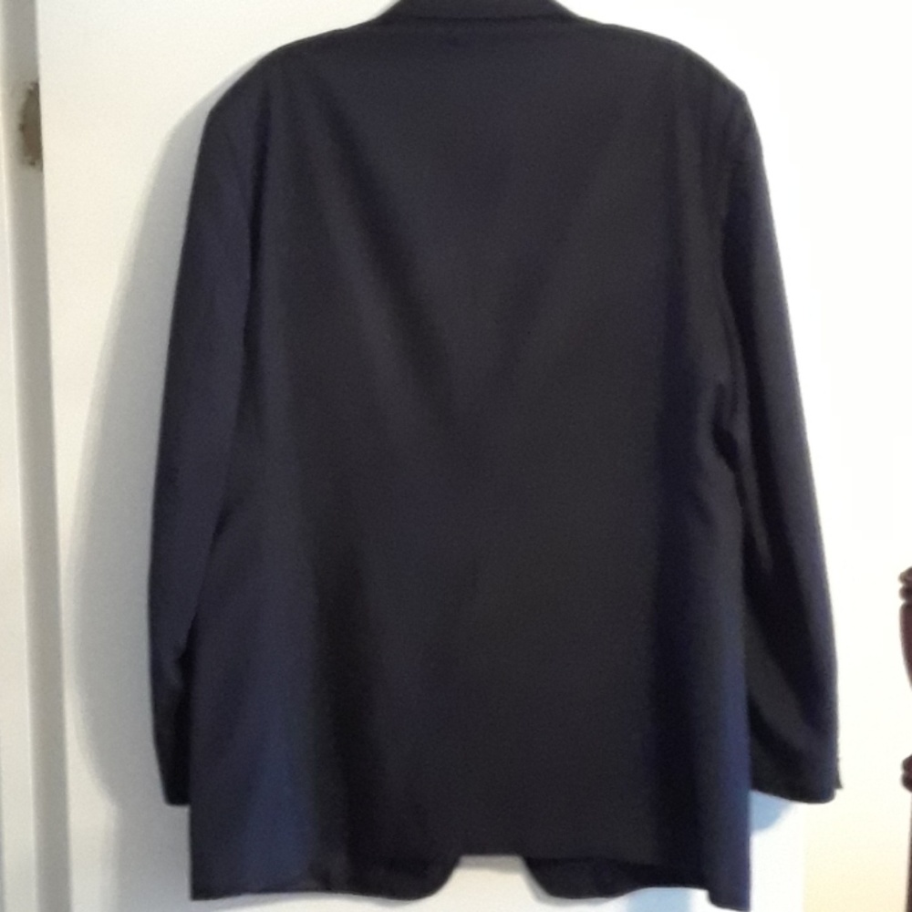 Blazer - Picture 3 of 8